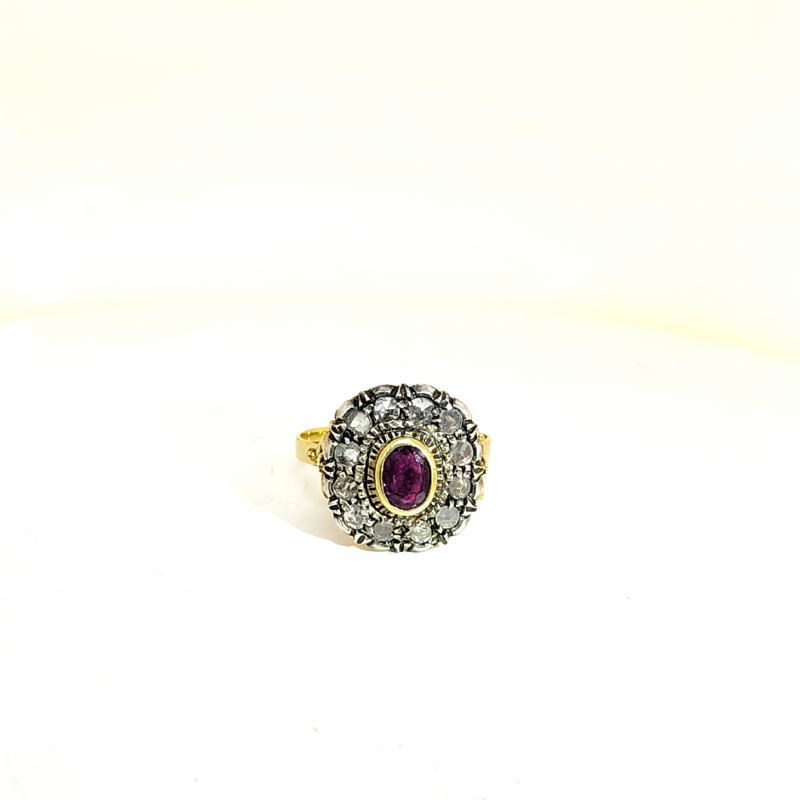  Anello in oro con rubino e diamanti presso Castignoli - Orologeria e gioielleria a Monza